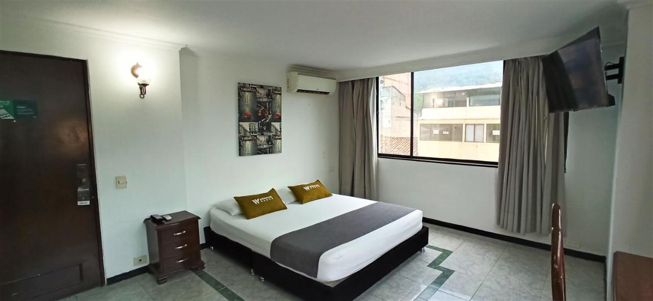 Hotel Windsor Plaza - Downtown Cali Buitenkant foto