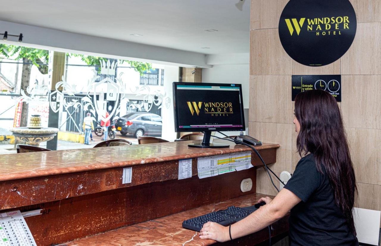 Hotel Windsor Plaza - Downtown Cali Buitenkant foto