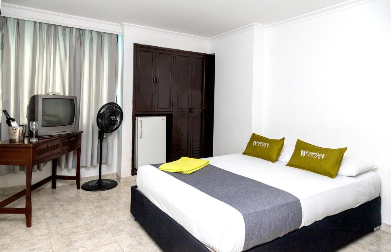 Hotel Windsor Plaza - Downtown Cali Buitenkant foto