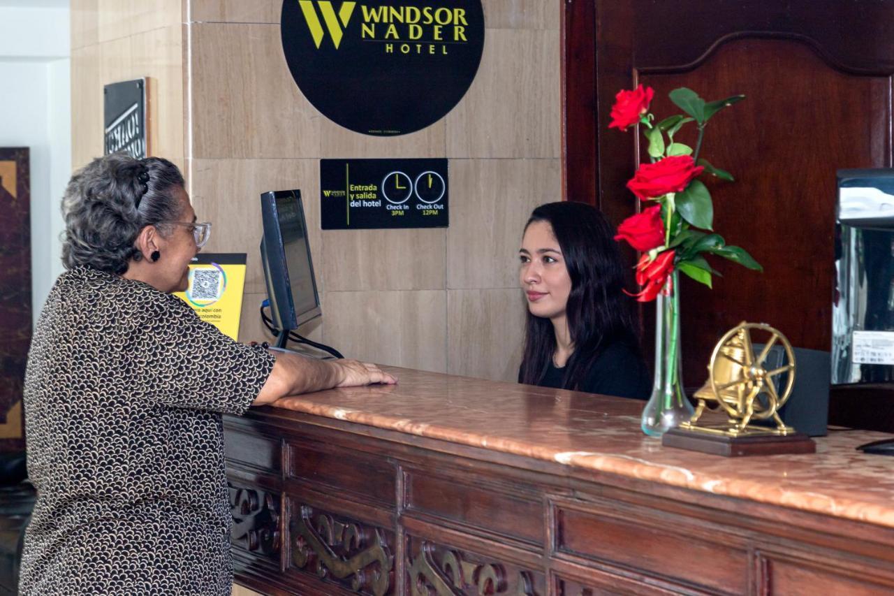 Hotel Windsor Plaza - Downtown Cali Buitenkant foto