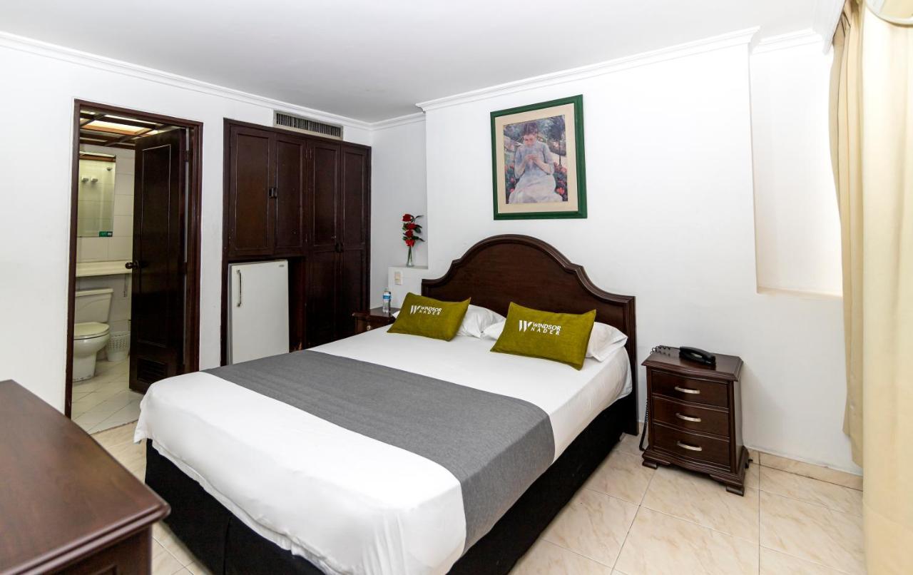 Hotel Windsor Plaza - Downtown Cali Buitenkant foto